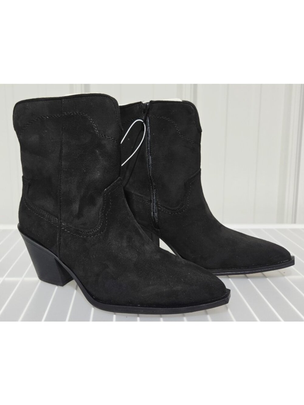 Universal Thread Dallas Black Faux Suede Western Boots Ankle Bootie - Size 9.5W